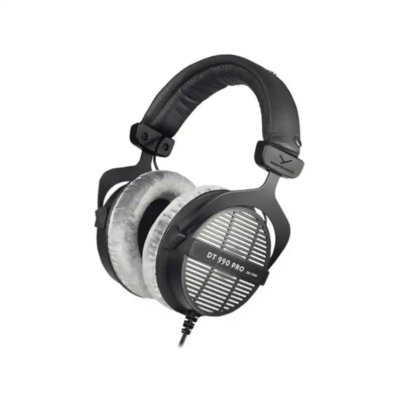 studio-equipments-headphones