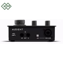 studio-equipments-audio-interface-sound-card-audient-id4